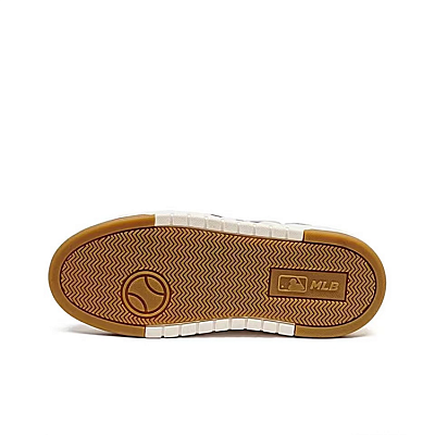 MLB Chunky Liner Slip-Resistant Cushioning Wear-Resistant Low-Top Skateboard Shoes Unisex Pink Brown