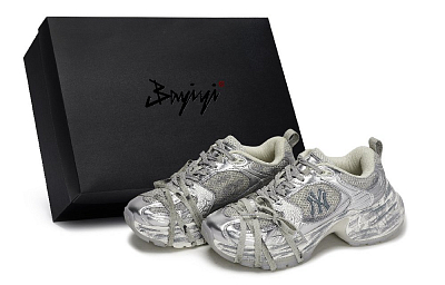 MLB New York Yankees Low Top Casual Shoes Women's Beige Gray Silver
