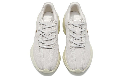 LI NING 1990 Clouds Anti Slip Wear Resistant Low Top Running Shoes Women's Bone White