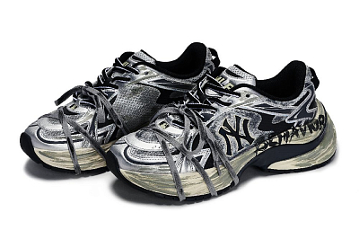 MLB New York Yankees Anti Slip Wear Resistant Low Top Running Shoes Unisex Black Gray Silver