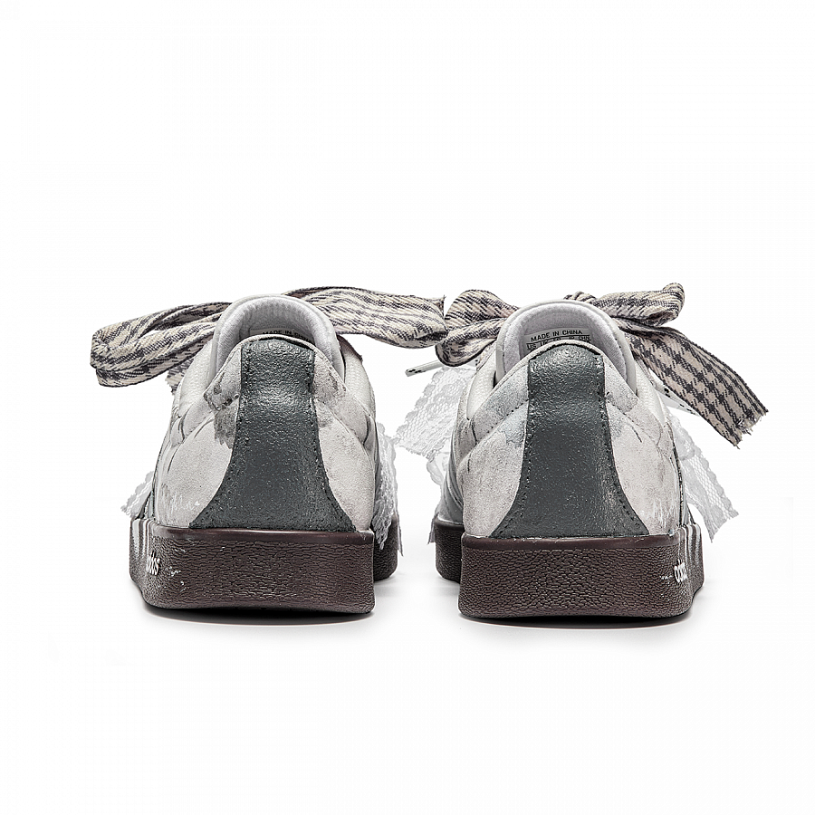 Adidas ADCDAVINCI, Rosemary Slip Resistant Abrasion Resistant Low top Skateboard Shoes Unisex Silver Brown купить в интернет-магазине Yoocart с быстрой доставкой по России.