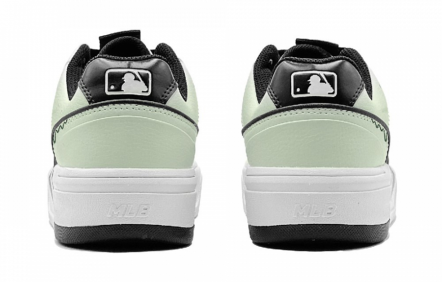 MLB Chunky Liner Spring Revival, Green Mountain Stream, Refreshing Low Top Skateboard Shoes Unisex Light Green