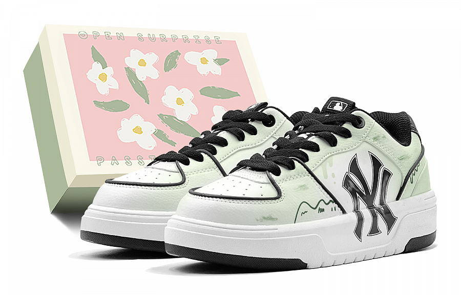 MLB Chunky Liner Spring Revival, Green Mountain Stream, Refreshing Low Top Skateboard Shoes Unisex Light Green