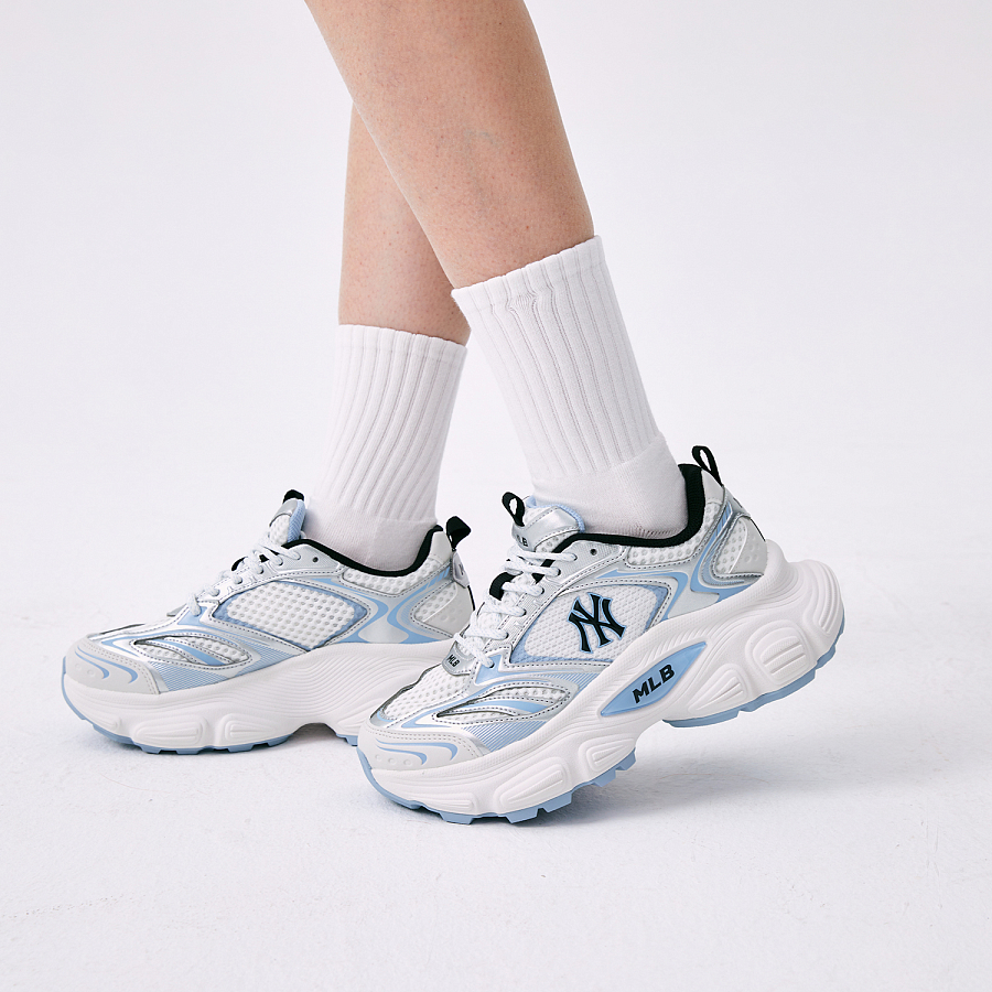 MLB New York Yankees Anti Slip Wear Resistant Low Top Chunky Sneakers Unisex White Blue