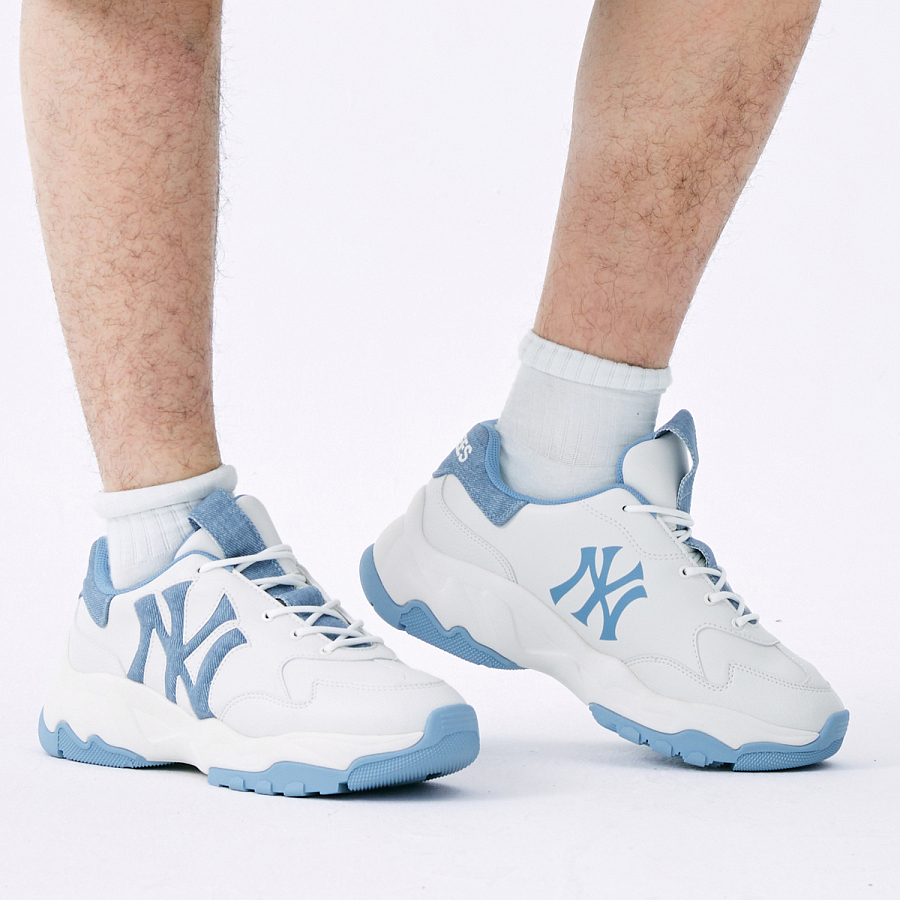 MLB New York Yankees Anti-Slip Wear-Resistant Low-Top Chunky Sneakers Unisex White Blue