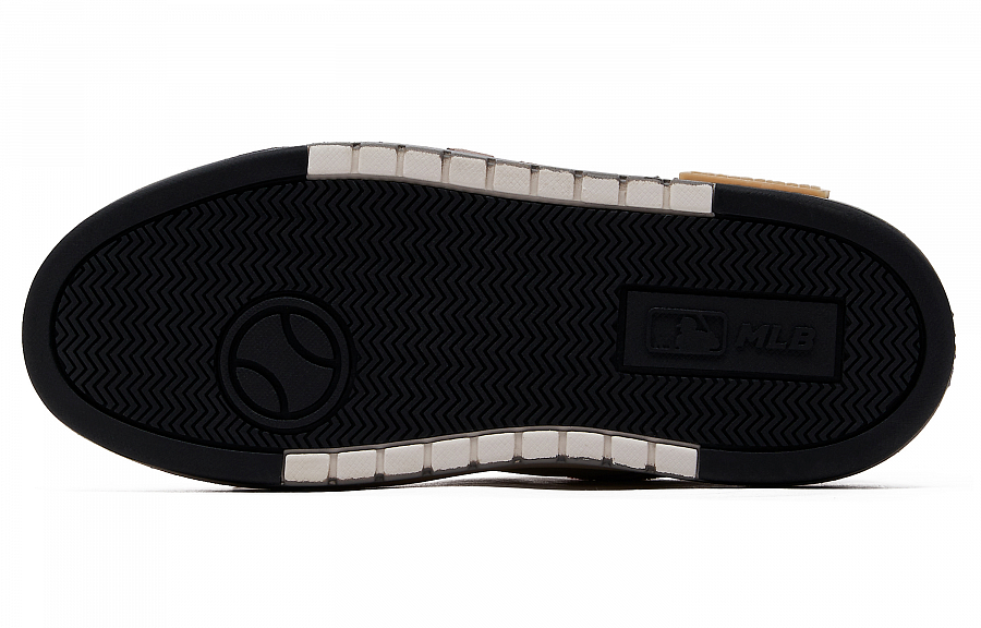 MLB New York Yankees Wear-Resistant Low-Top Skateboard Shoes Unisex Brown White Black
