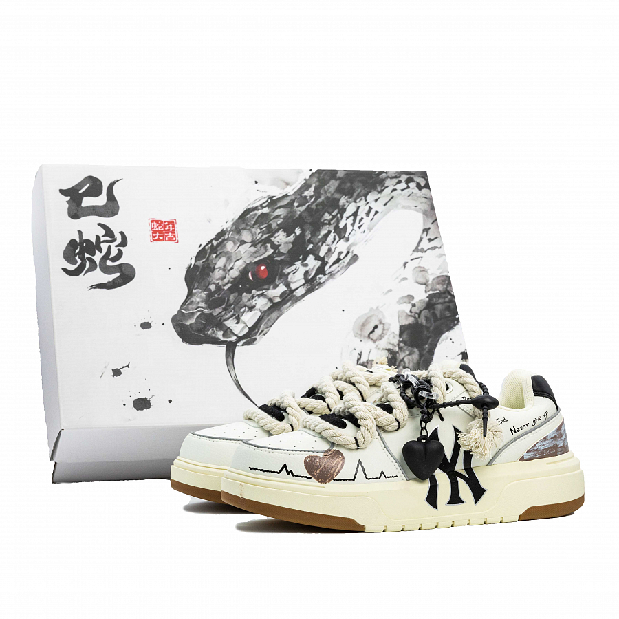 MLB Chunky Liner Anti Slip Wear Resistant Low Top Skateboard Shoes Unisex Beige Black