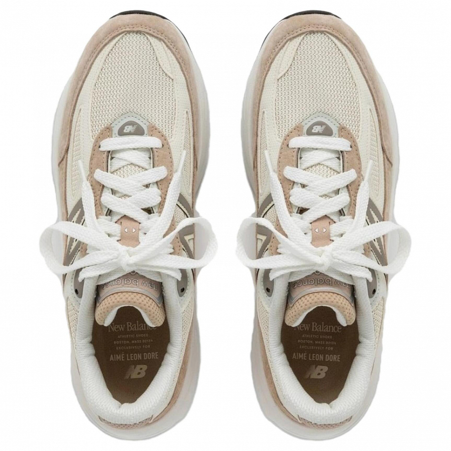 New Balance 990v6 MiUSA Teddy Santis Vintage Rose купить в интернет-магазине Yoocart с быстрой доставкой по России.