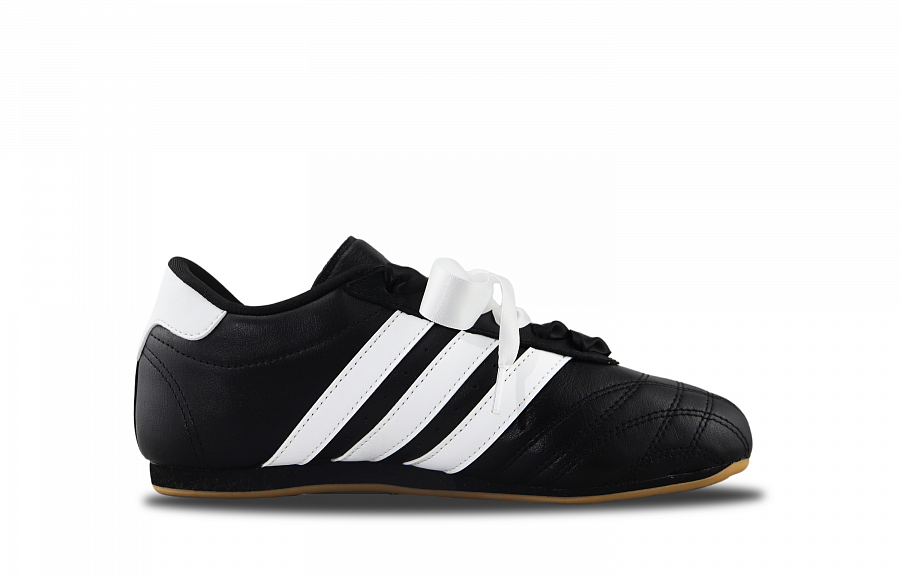 Adidas Originals Taekwondo Slip Resistant, Abrasion Resistant, Lightweight Low Top Training Shoes Women's Black White купить в интернет-магазине Yoocart с быстрой доставкой по России.