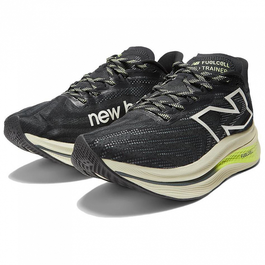 New Balance Women's FuelCell SuperComp Trainer V2 'Black Thirty Watt' Women's купить в интернет-магазине Yoocart с быстрой доставкой по России.