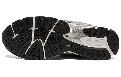 New Balance 2002R Light Dark Grey