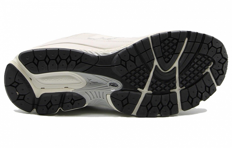 New Balance 2002R Linen Fog Rain Cloud купить в интернет-магазине Yoocart с быстрой доставкой по России.