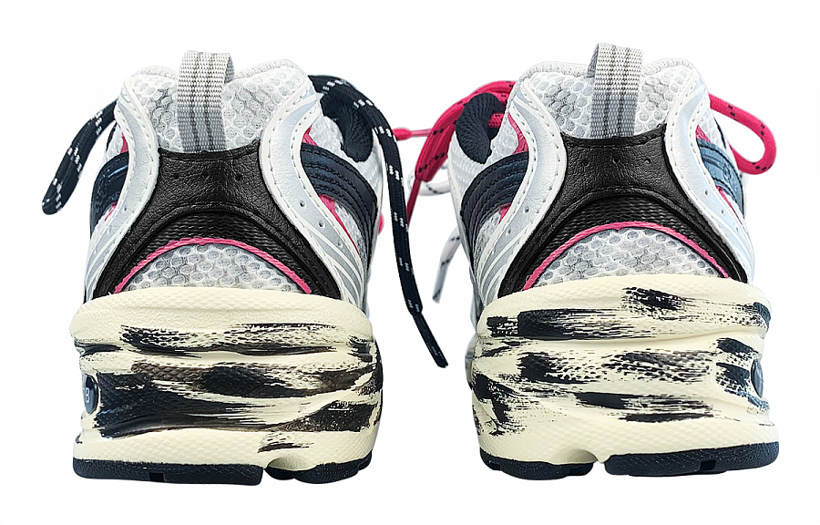 New Balance NB 530 Low Top Running Shoes Unisex Pink Black Silver купить в интернет-магазине Yoocart с быстрой доставкой по России.