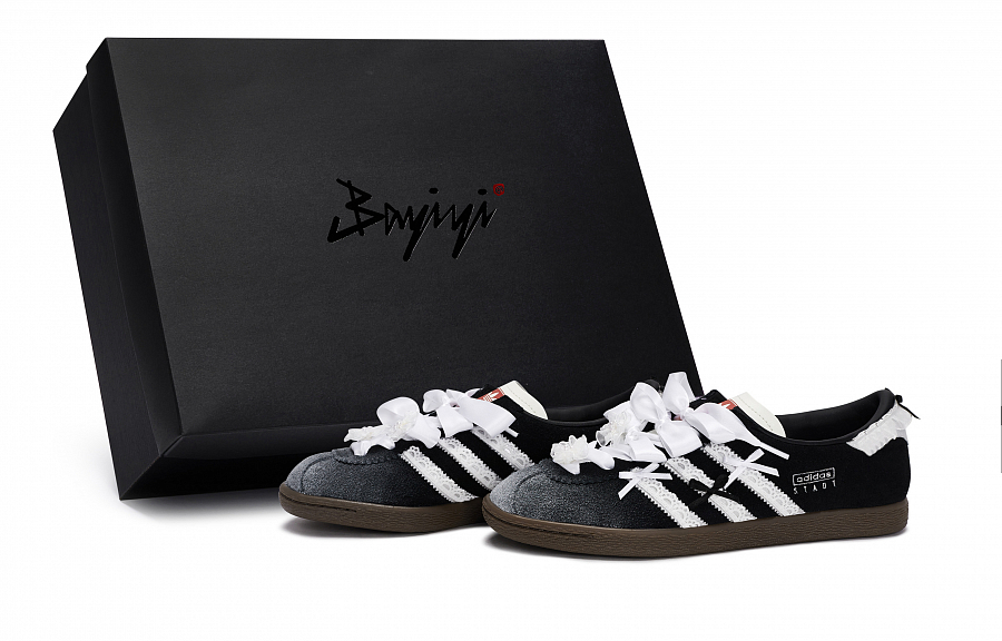 Adidas Originals Stadt Skateboard Shoes Unisex Low Top Black/White/Silver купить в интернет-магазине Yoocart с быстрой доставкой по России.