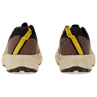 New Balance Low Top Trail Running Shoes Men's Ginger Yellow