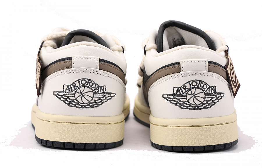 Jordan Air Jordan 1 Anti-Slip Wear-Resistant Low-Top Vintage Basketball Shoes Women's White Black Brown купить в интернет-магазине Yoocart с быстрой доставкой по России.