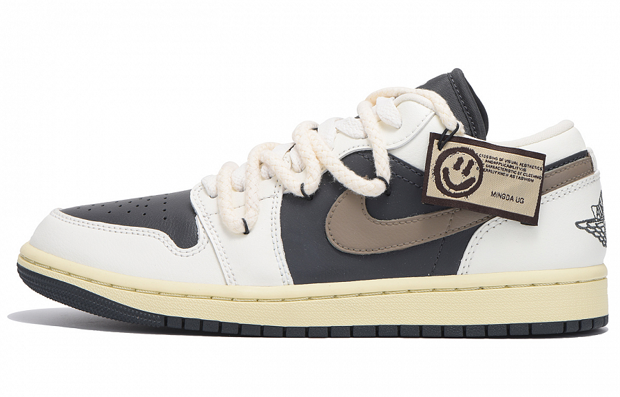 Jordan Air Jordan 1 Anti-Slip Wear-Resistant Low-Top Vintage Basketball Shoes Women's White Black Brown купить в интернет-магазине Yoocart с быстрой доставкой по России.
