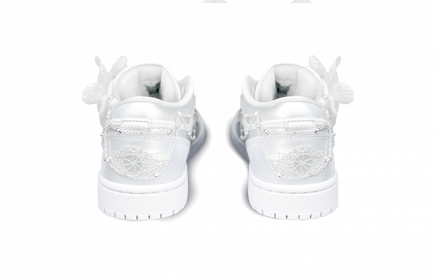 Jordan Air Jordan 1 Low-Top Vintage Basketball Shoes Women's Silver White купить в интернет-магазине Yoocart с быстрой доставкой по России.
