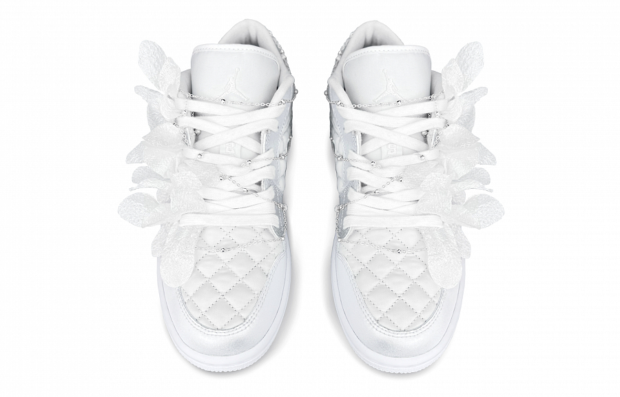 Jordan Air Jordan 1 Low-Top Vintage Basketball Shoes Women's Silver White купить в интернет-магазине Yoocart с быстрой доставкой по России.