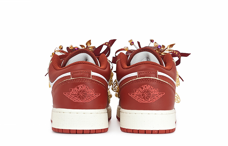 Jordan Air Jordan 1 Red Leaf Alliance Cushioning Wear Resistant Low Top Vintage Basketball Shoes Women's Red купить в интернет-магазине Yoocart с быстрой доставкой по России.