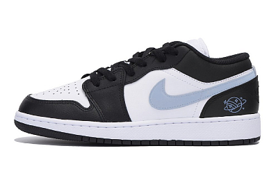 Jordan Air Jordan 1 Anti-Slip Wear-Resistant Low-Top Vintage Basketball Shoes Men's Black White Blue