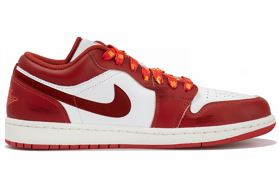 Jordan Air Jordan 1 Low Top Basketball Shoes Men's White Gold Red купить в интернет-магазине Yoocart с быстрой доставкой по России.