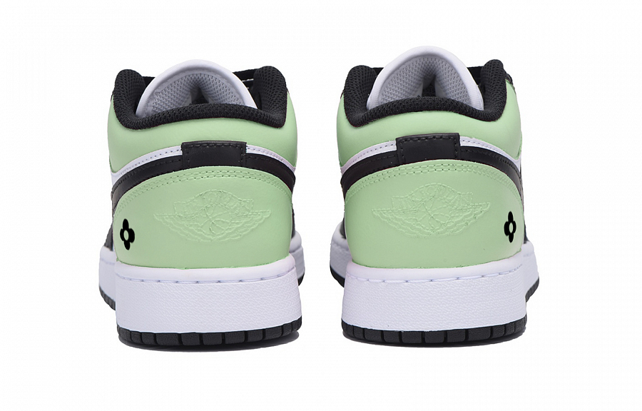 Jordan Air Jordan 1 Low Top Vintage Basketball Shoes Men's White Green купить в интернет-магазине Yoocart с быстрой доставкой по России.