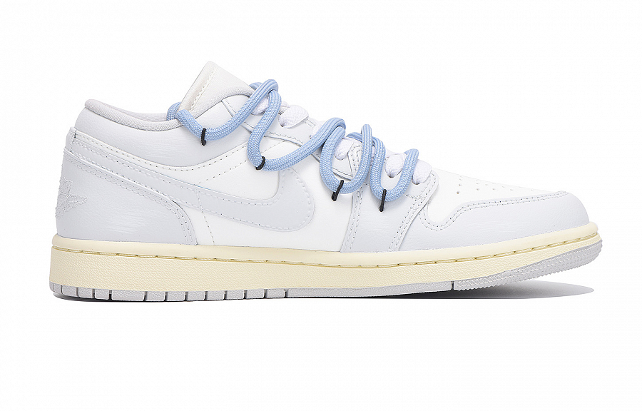 Jordan Air Jordan 1 Anti-Slip And Wear-Resistant Coverage Low-Top Vintage Basketball Shoes Women's Gray White купить в интернет-магазине Yoocart с быстрой доставкой по России.