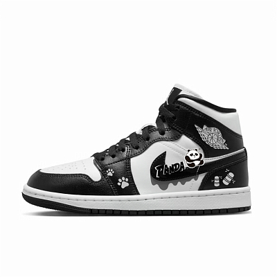 Jordan Air Jordan 1 Wear-Resistant Mid-Top Vintage Basketball Shoes Women's Black White