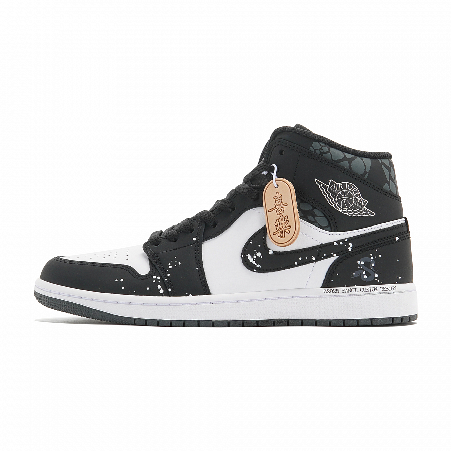 Jordan Air Jordan 1 Abrasion Resistant Mid Top Vintage Basketball Shoes Unisex Black White купить в интернет-магазине Yoocart с быстрой доставкой по России.