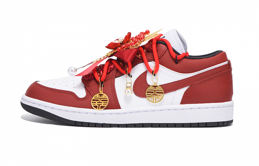 Jordan Air Jordan 1 Anti-Slip And Wear-Resistant Coverage Low-Top Vintage Basketball Shoes Women's Red купить в интернет-магазине Yoocart с быстрой доставкой по России.