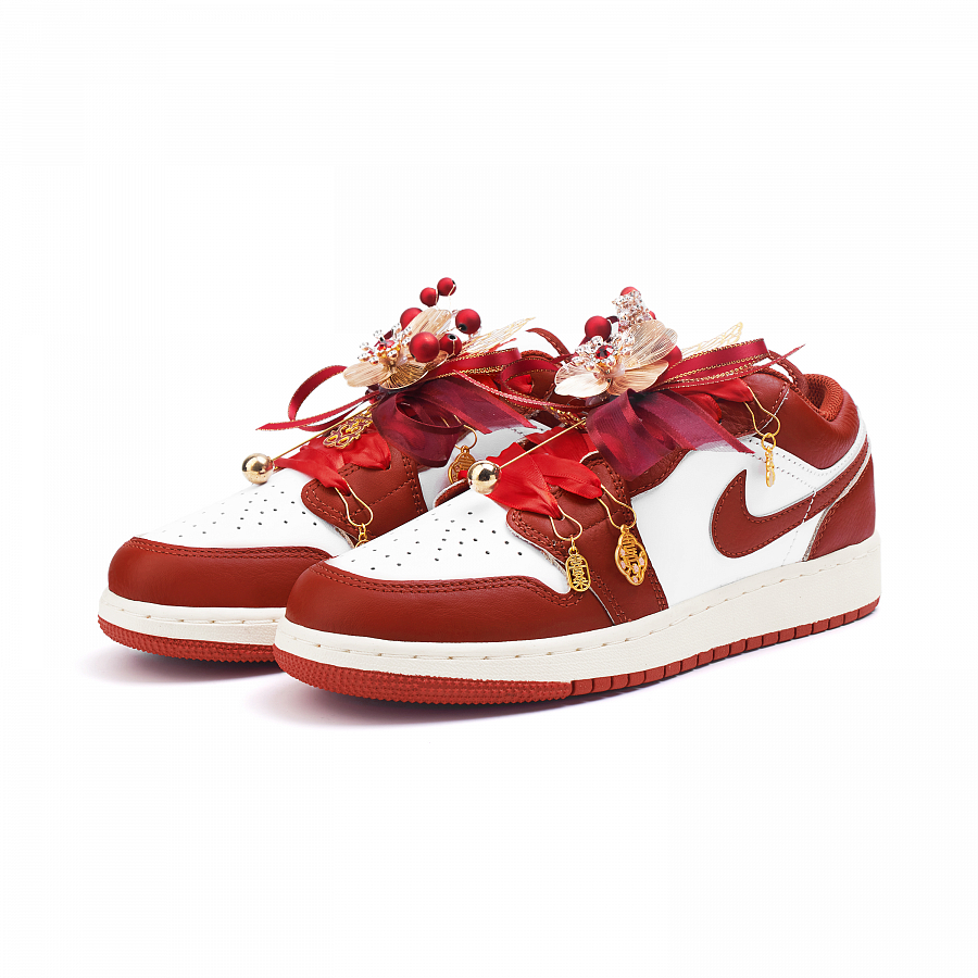 Jordan Air Jordan 1 Low Top Skateboard Shoes Women's Red купить в интернет-магазине Yoocart с быстрой доставкой по России.