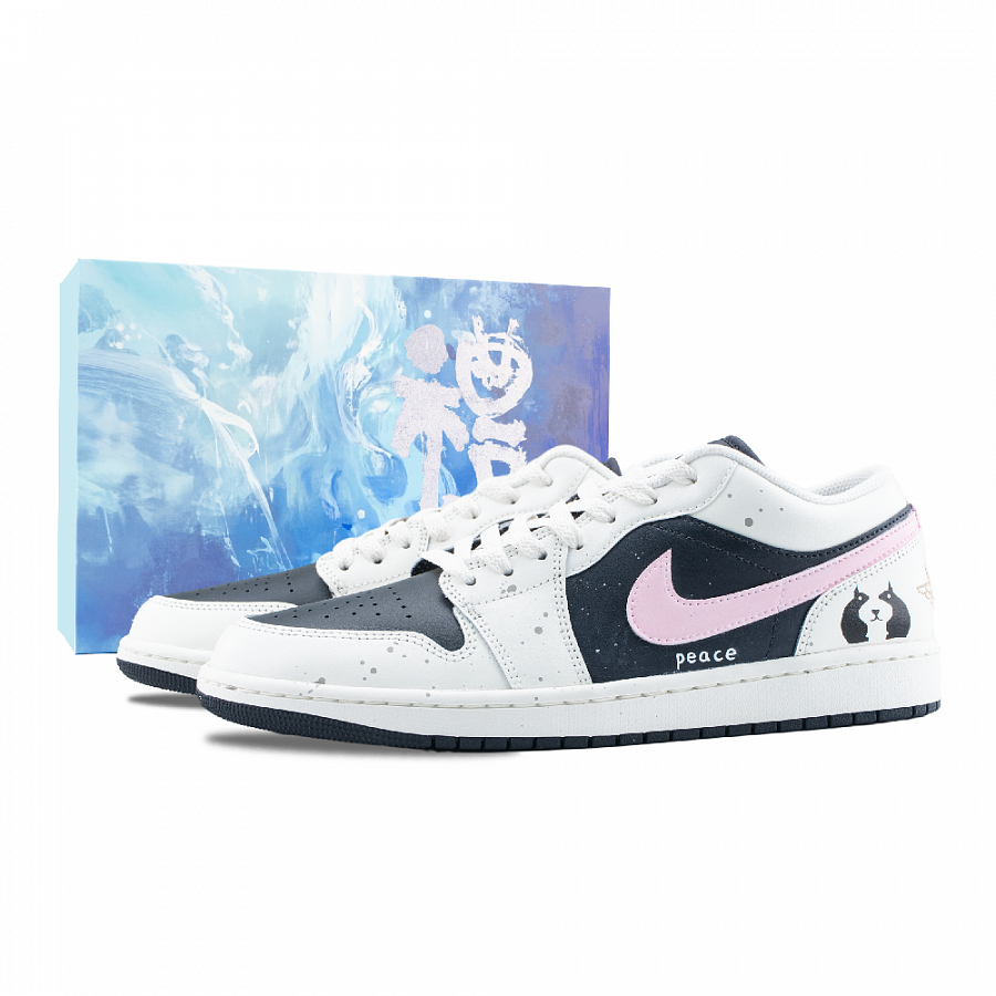 Jordan Air Jordan 1 Mouldy Oolong Tea Shock Absorbers Low Top Training Shoes Men's White Black Pink купить в интернет-магазине Yoocart с быстрой доставкой по России.