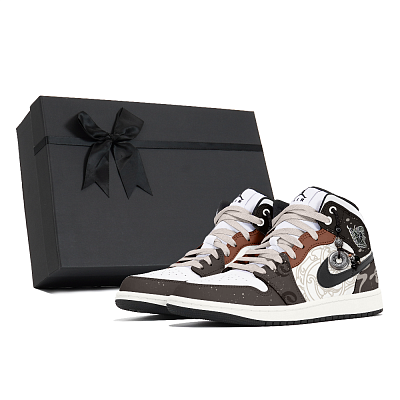 Jordan Air Jordan 1 Vintage Basketball Shoes Men Mid Top White/Brown