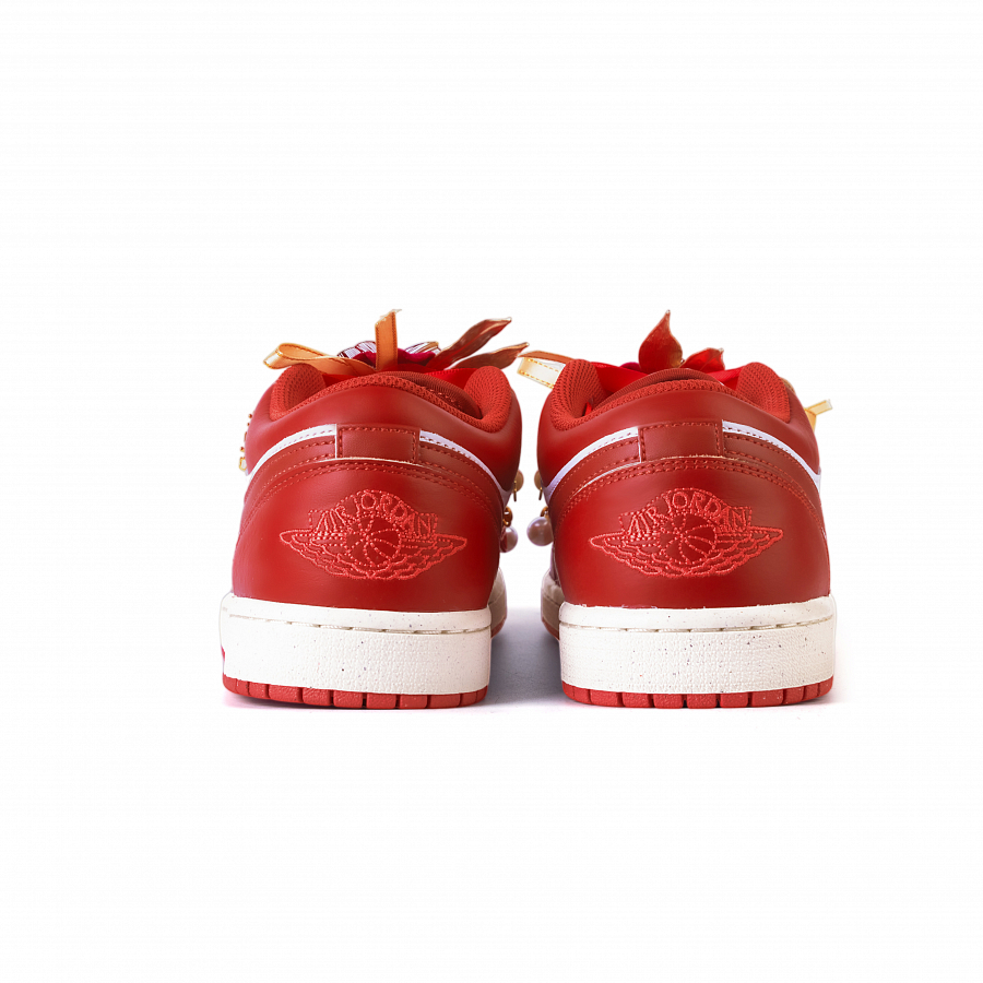 Jordan Air Jordan 1 Mutual Love Slip Resistant Low Top Vintage Basketball Shoes Men's Sand Dune Red купить в интернет-магазине Yoocart с быстрой доставкой по России.
