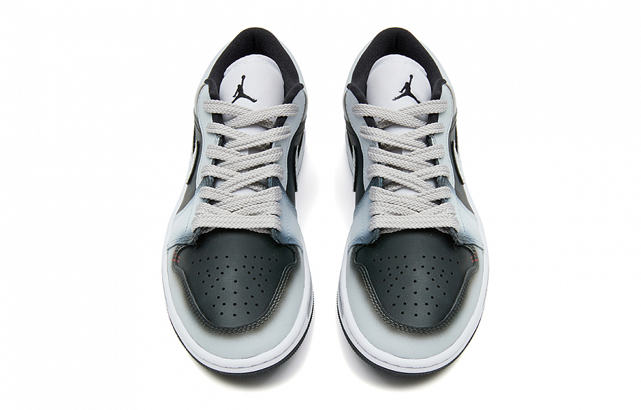 Jordan Air Jordan 1 Anti Slip Wear Resistant Low Top Vintage Basketball Shoes Unisex Silver Black купить в интернет-магазине Yoocart с быстрой доставкой по России.