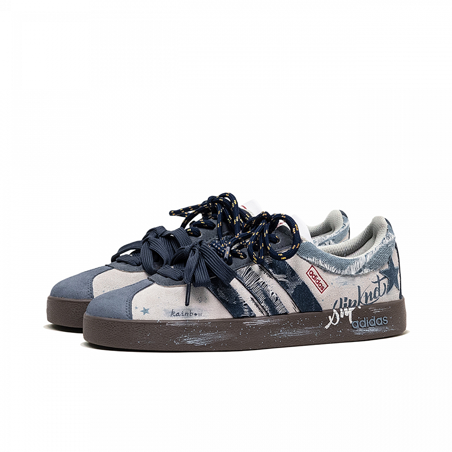 Adidas VL COURT 2.0 ADCDAVINCI Star Tide Shock Absorbers Low Top Skateboard Shoes Unisex Blue Gray купить в интернет-магазине Yoocart с быстрой доставкой по России.
