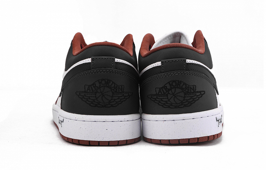 Jordan Air Jordan 1 Low Top Vintage Basketball Shoes Unisex Black Red купить в интернет-магазине Yoocart с быстрой доставкой по России.