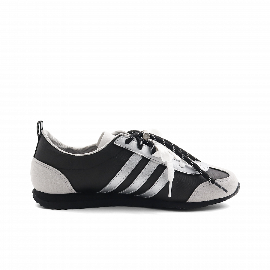 Adidas VS JOG 2.0 Naughty Doll, Silver Wings Anti Slip Wear Resistant Low Top Casual Shoes Unisex Black Silver купить в интернет-магазине Yoocart с быстрой доставкой по России.