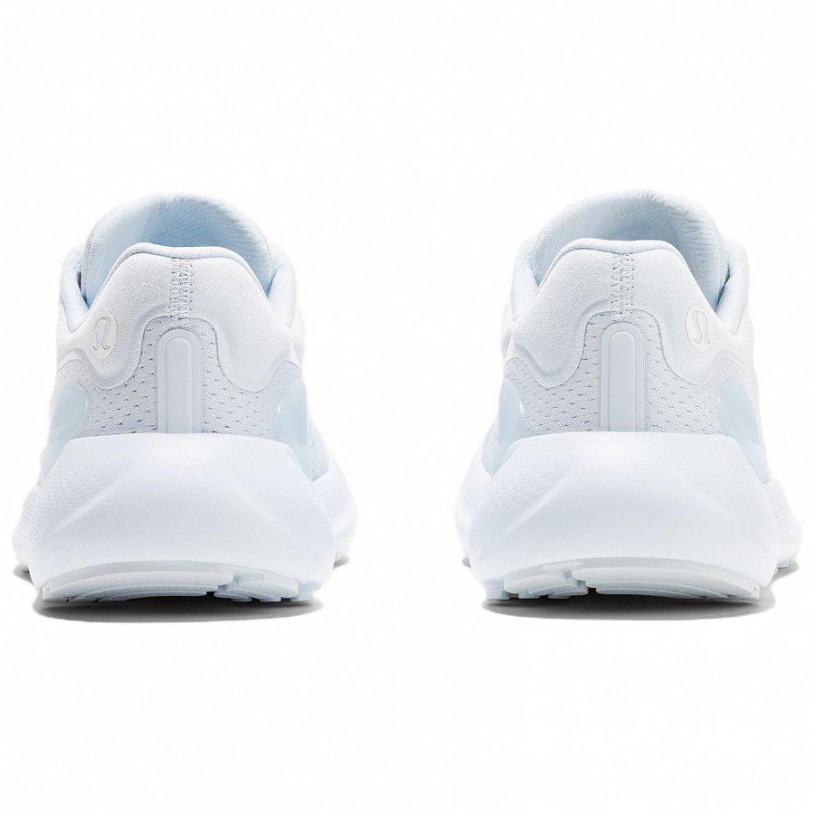 Lululemon Beyondfeel Cushioning Support Low Top Running Shoes Women's Light Blue купить в интернет-магазине Yoocart с быстрой доставкой по России.