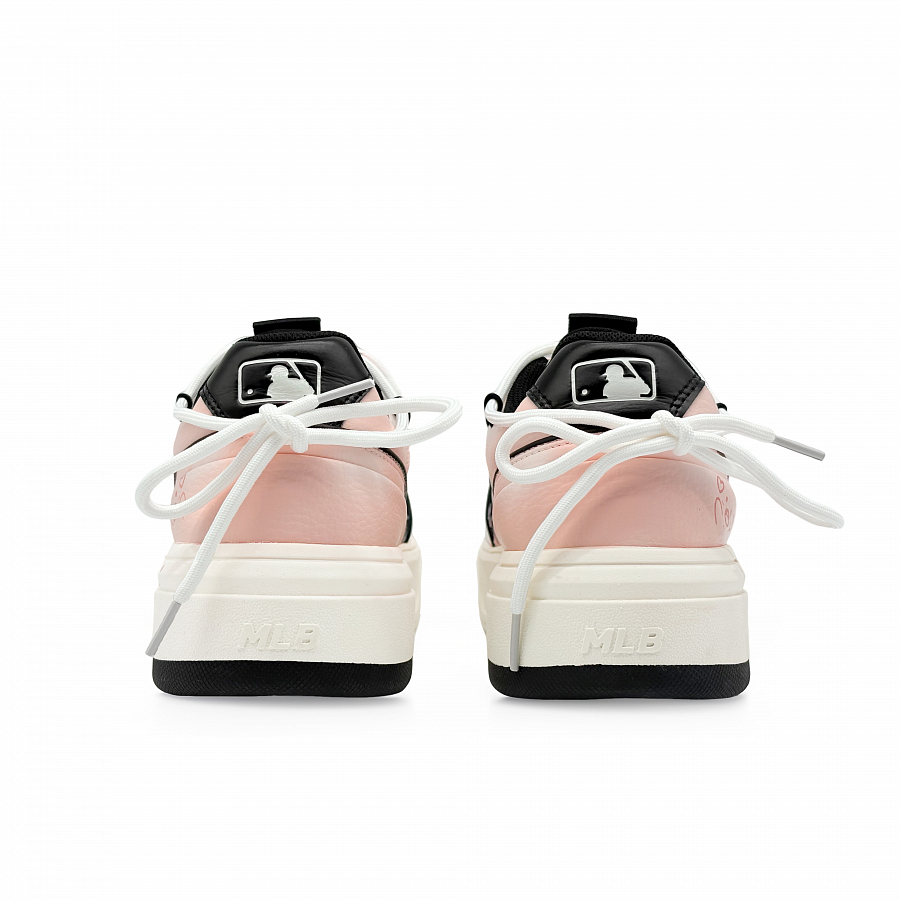 MLB Chunky Liner Abrasion Resistant Low Top Skateboard Shoes Unisex White Pink купить в интернет-магазине Yoocart с быстрой доставкой по России.