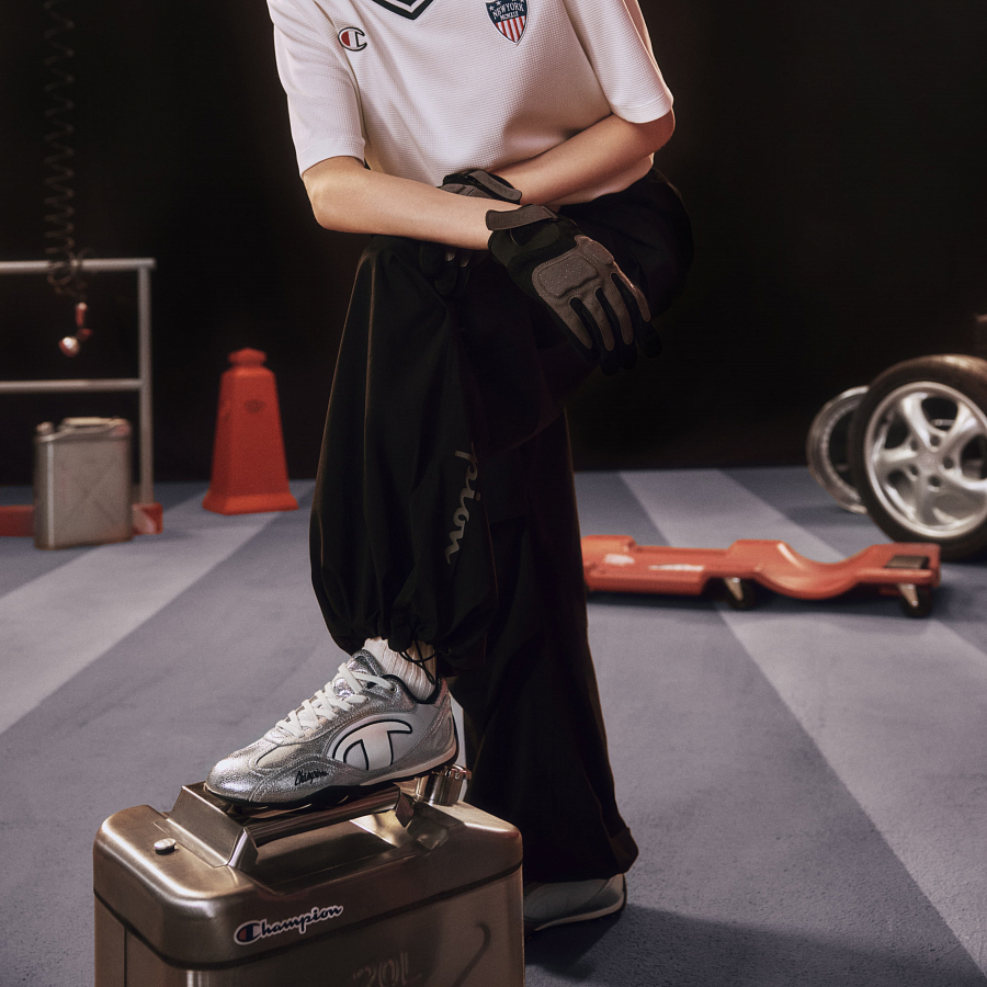Champion Racing Shoes Support Low Top Casual Shoes Women's Silver White/Black купить в интернет-магазине Yoocart с быстрой доставкой по России.