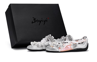 PUMA Speedcat Collection Women's Casual Shoes Women's Silver/White/Rose Gold