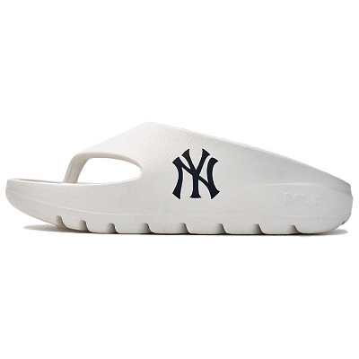 MLB New York Yankees Abrasion Resistant Slip Resistant Flip Flops Unisex White