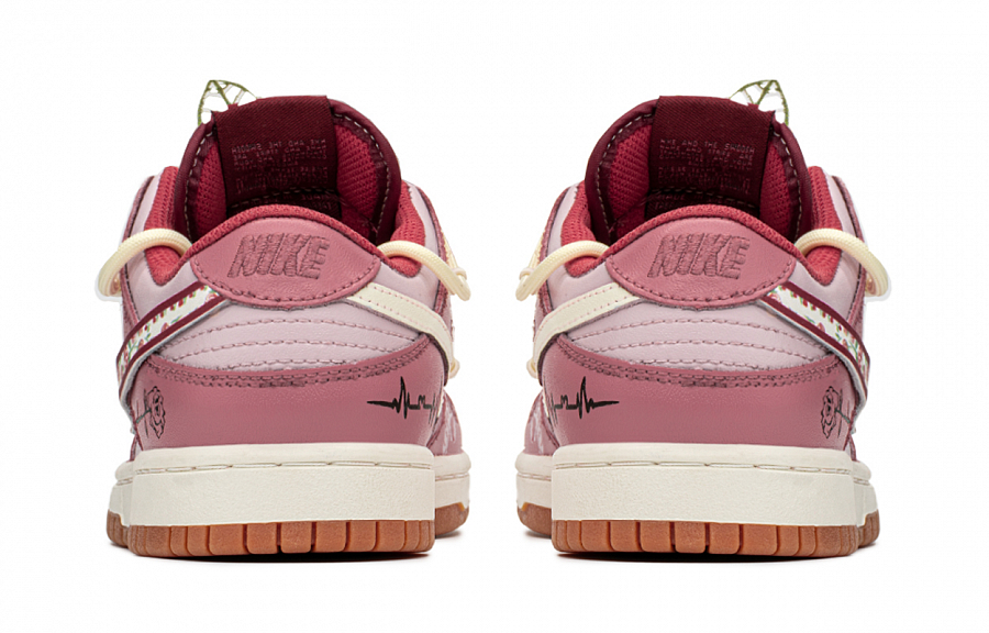Nike Dunk Low top Skateboard Shoes Women's Red Pink купить в интернет-магазине Yoocart с быстрой доставкой по России.