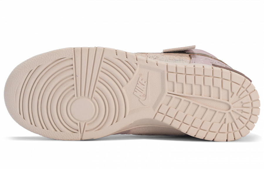 Nike Dunk Skateboard Shoes Women's High top Pink/Gray купить в интернет-магазине Yoocart с быстрой доставкой по России.