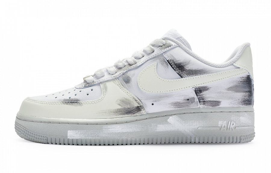 Nike Air Force 1 Low Top Skateboard Shoes GS White Gray купить в интернет-магазине Yoocart с быстрой доставкой по России.