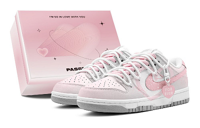 Nike Dunk Romantic 520 Active Heart, Pink Ink Splatter Design Low Top Skateboard Shoes Unisex Gray Pink