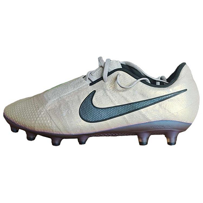 Nike Phantom Venom Abrasion Resistant Soccer Shoes Unisex White