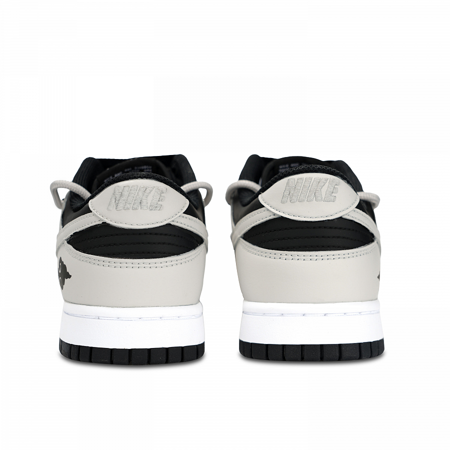 Nike Dunk Black White, Soaring Through Clouds Anti Slip Wear Resistant Low Top Skateboard Shoes Unisex Black White купить в интернет-магазине Yoocart с быстрой доставкой по России.